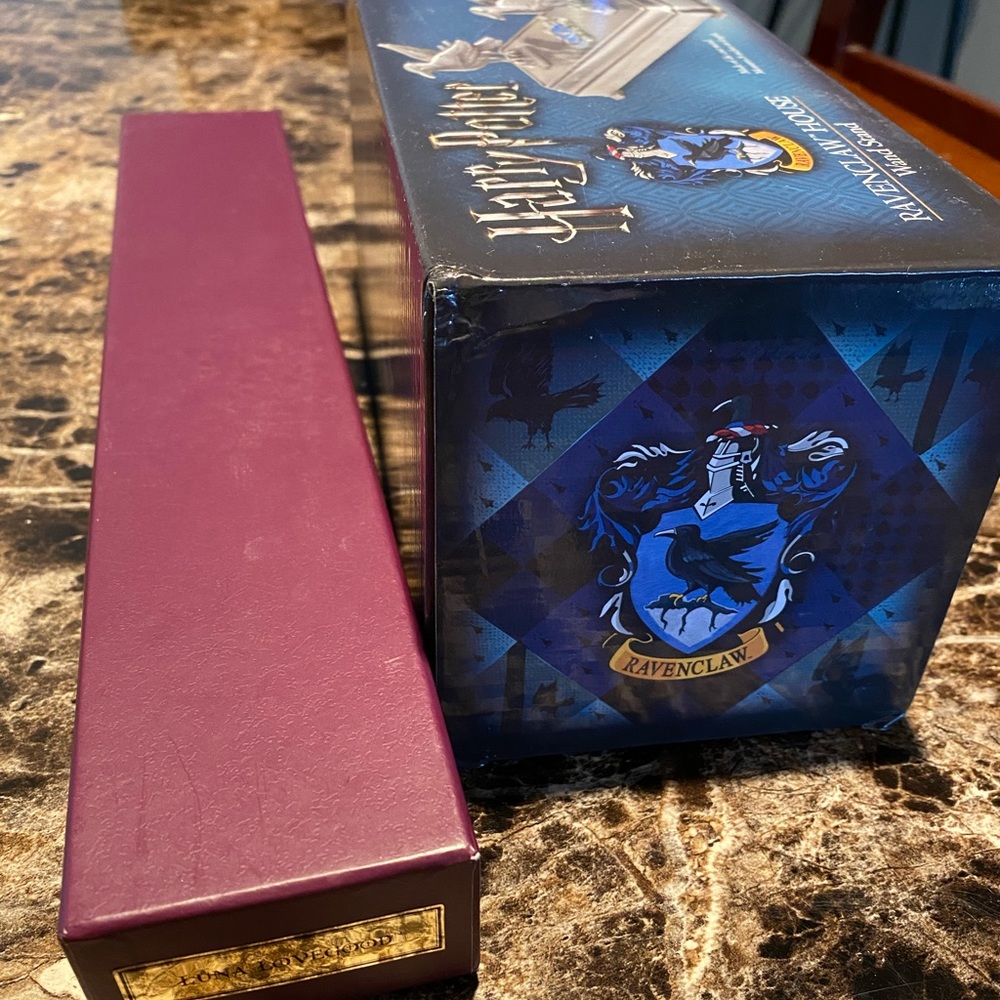 Luna Lovegood interactive wand & stand